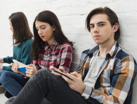 psicologa-adolescenti-milano-display